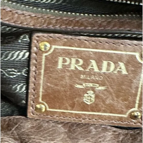 💯 Authentic Prada tote handbag
Two way🍀 - Picture 9 of 17